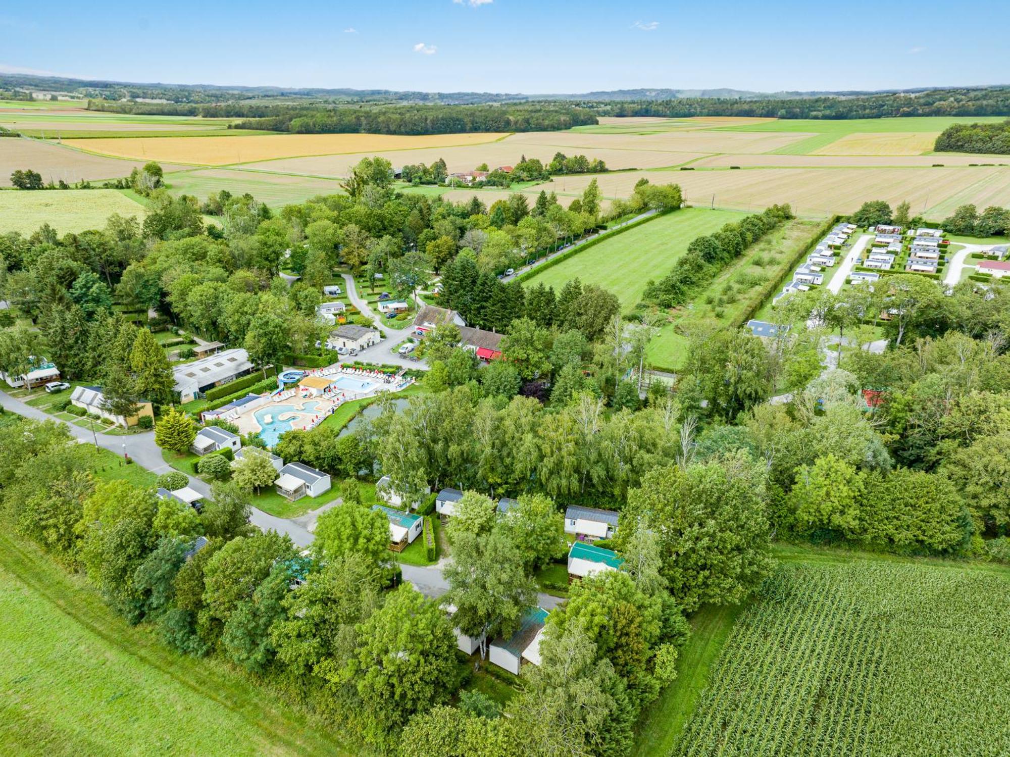 Camping Les Etangs Fleuris 4 Touquin 外观 照片