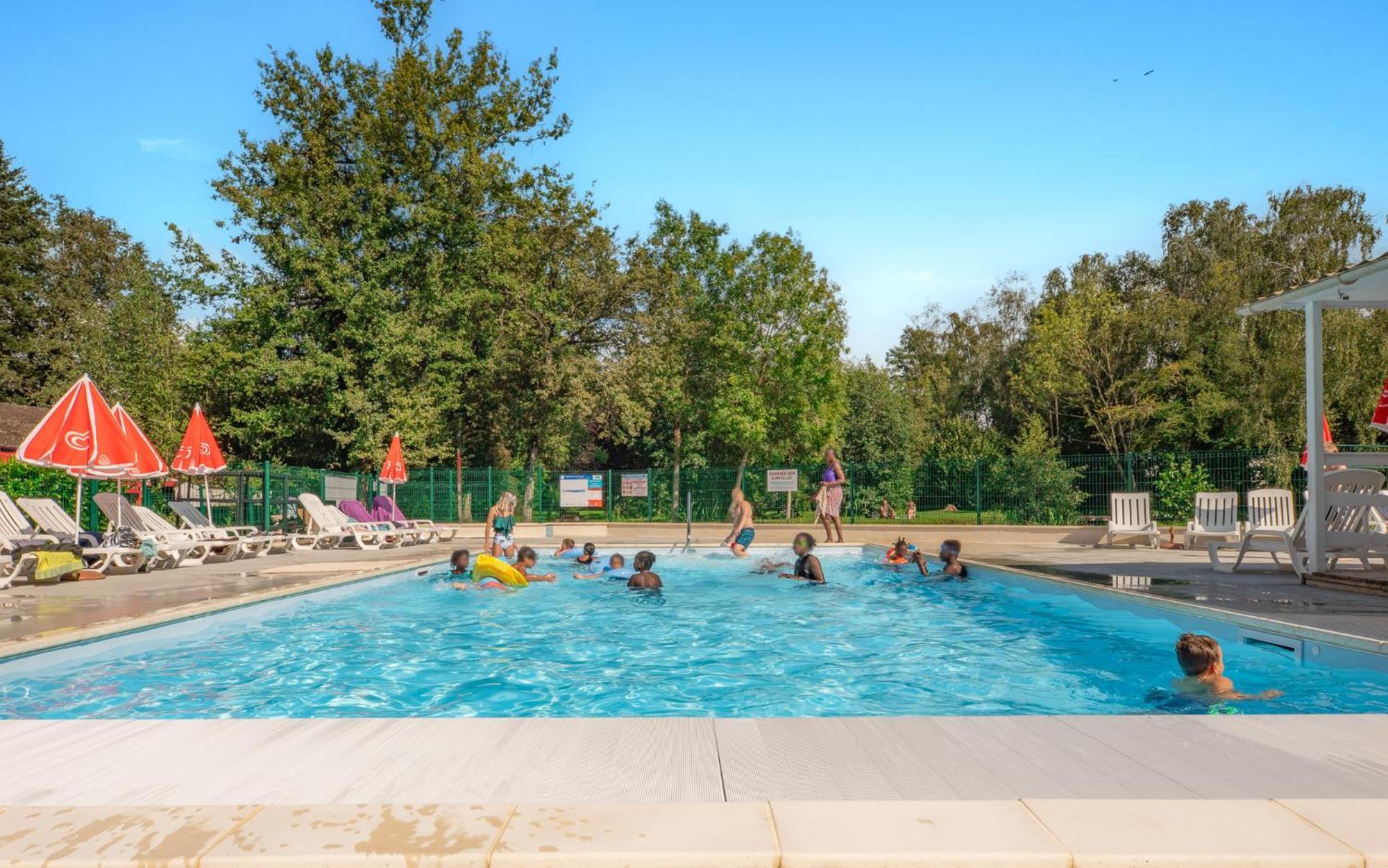 Camping Les Etangs Fleuris 4 Touquin 外观 照片