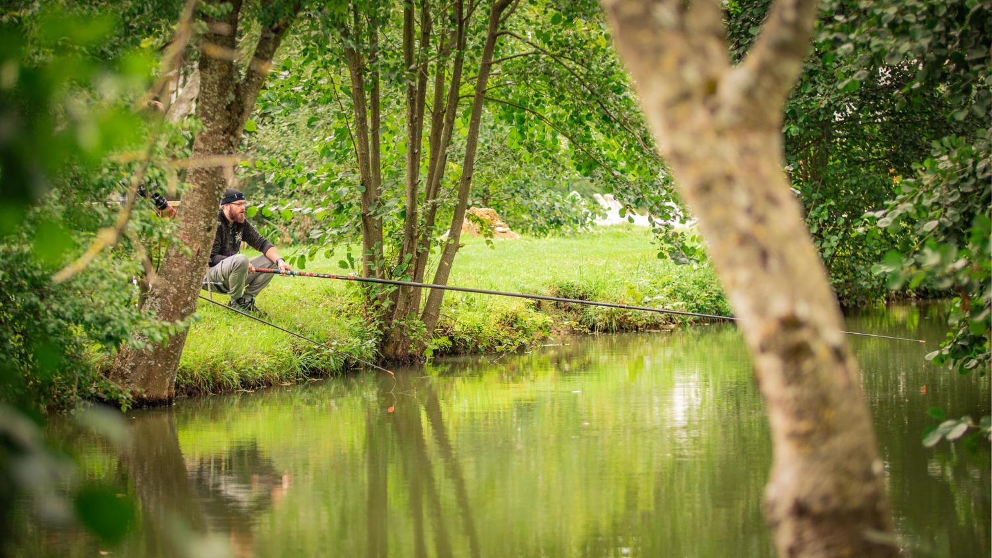 Camping Les Etangs Fleuris 4 Touquin 外观 照片