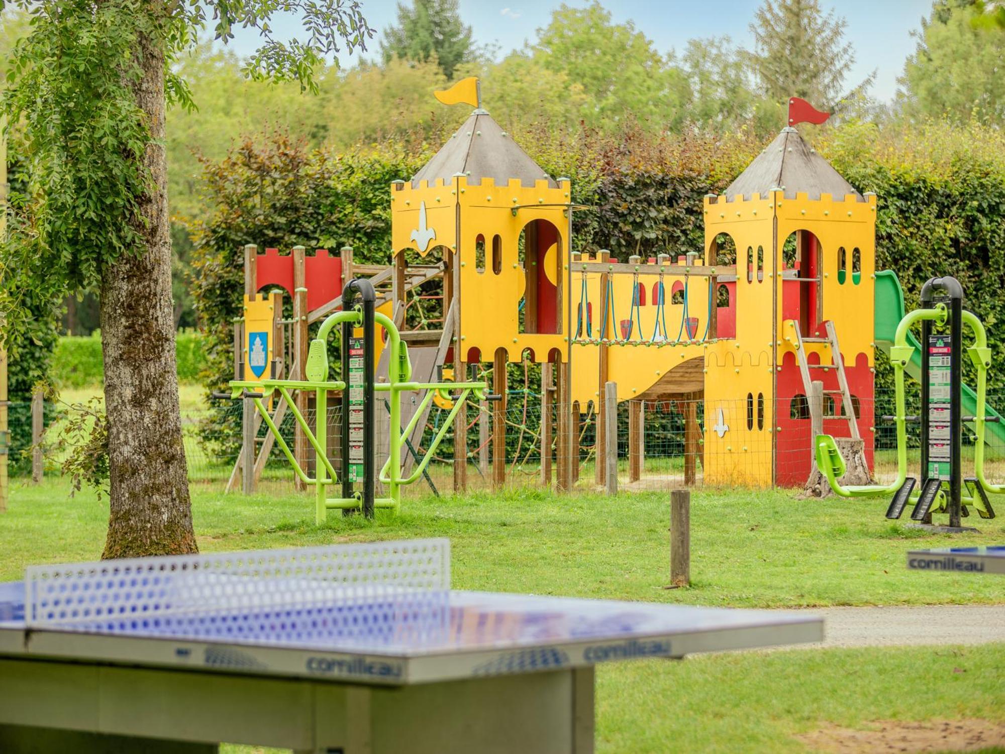 Camping Les Etangs Fleuris 4 Touquin 外观 照片